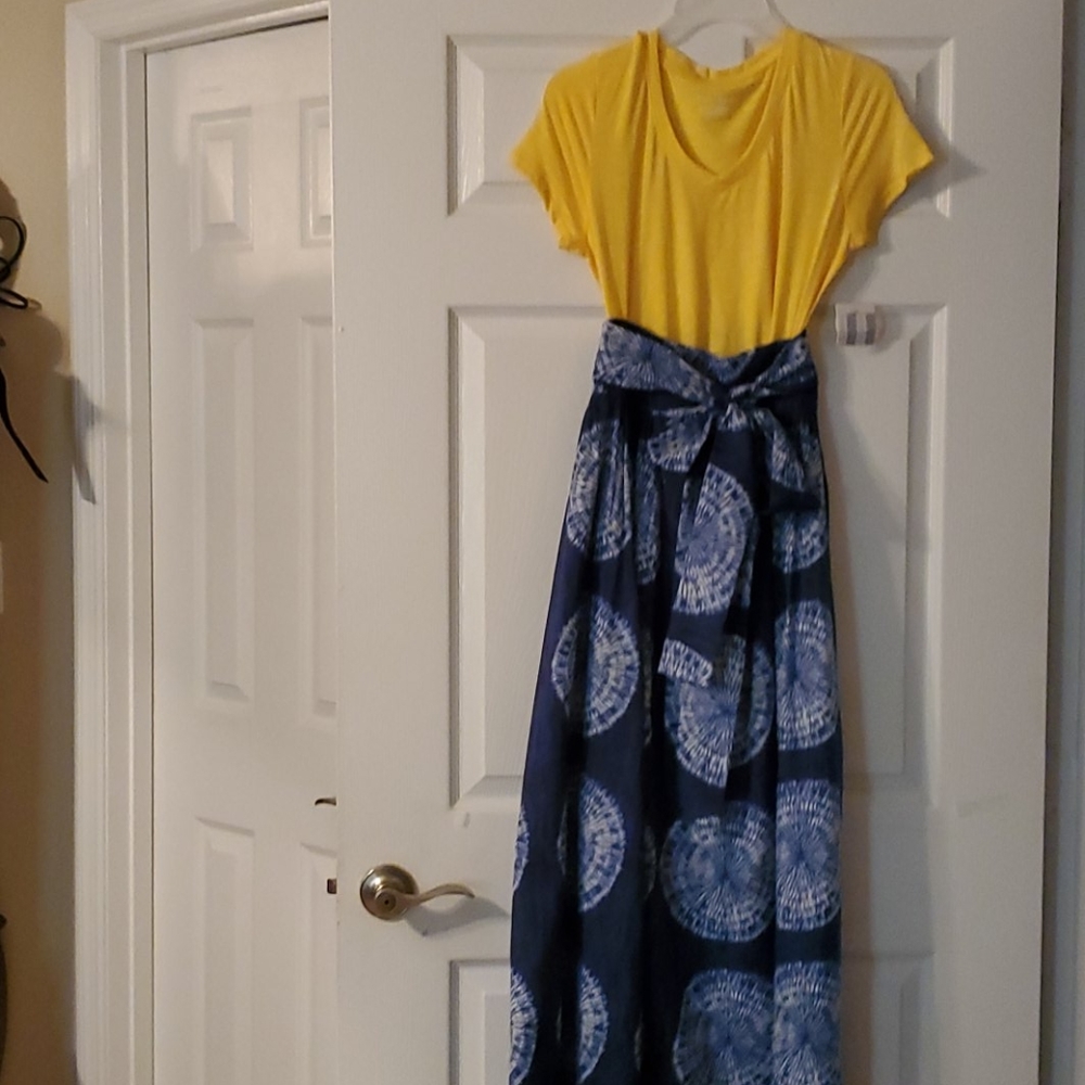 T/ Shirt and Skirt